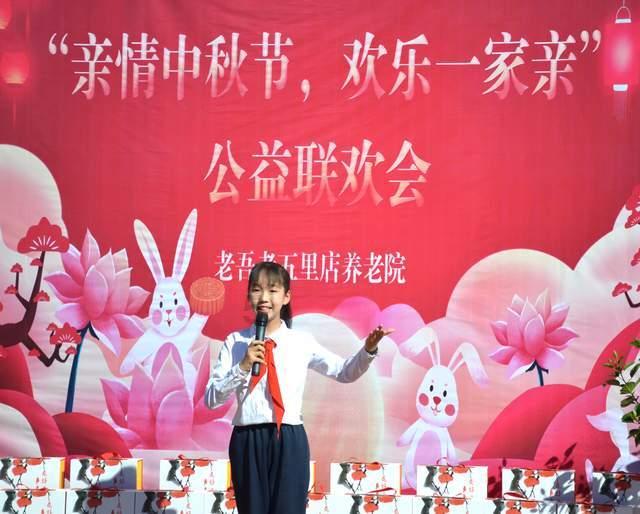 80年代的组画挂历，这人物描绘得太传神了！
